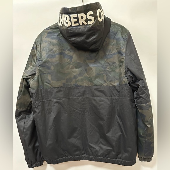 Members Only Camo popover jacket - Picture 2 of 5
